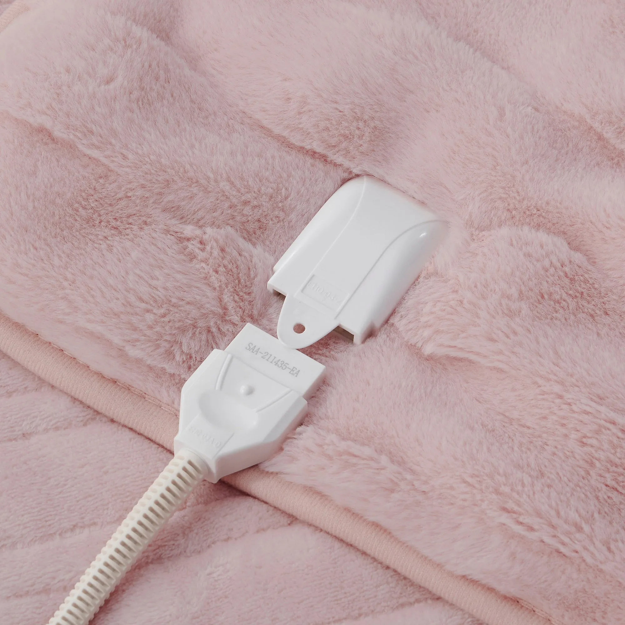 Basketweave Faux Fur Heated Throw Blush Pink