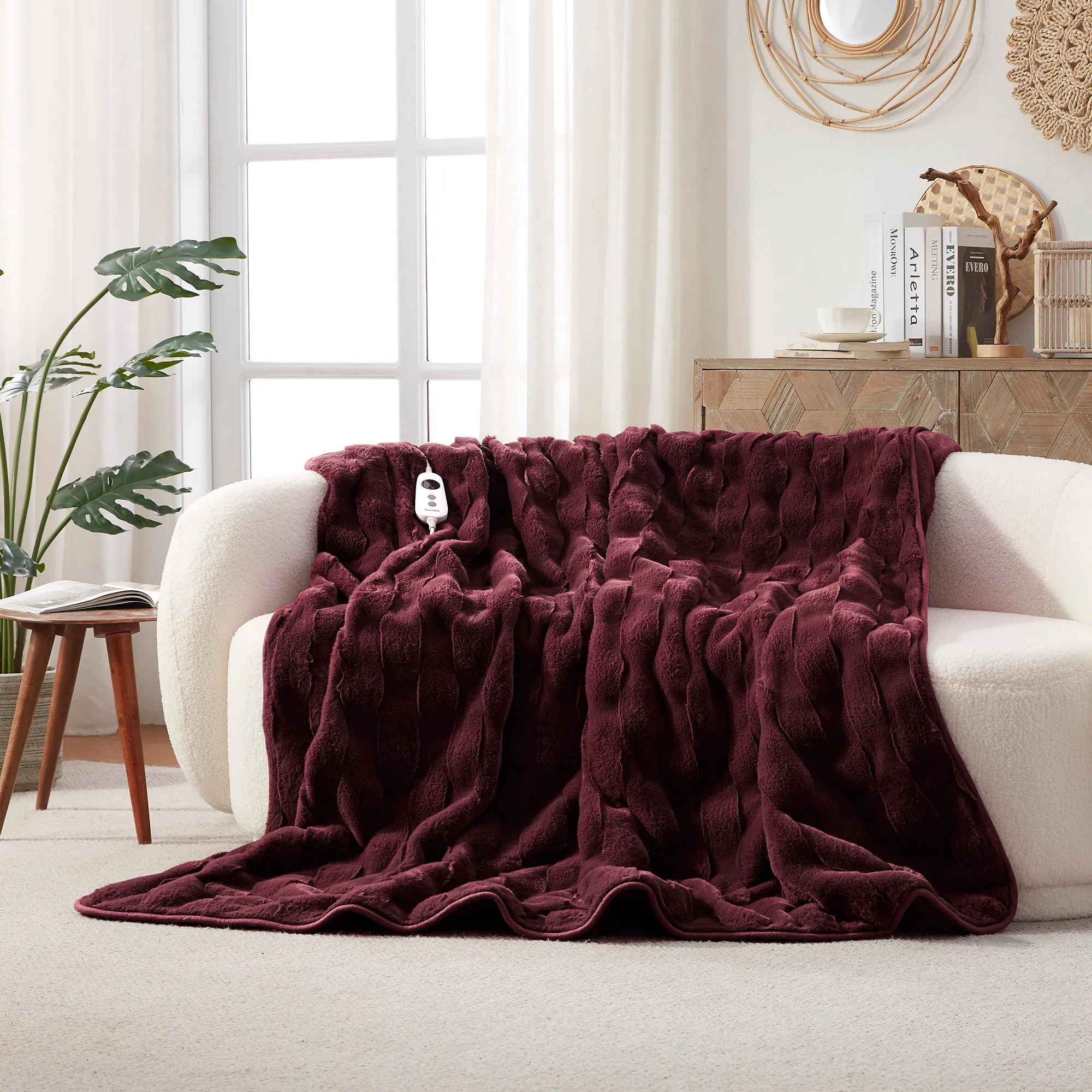 Basketweave Faux Fur Heated Throw Cherry
