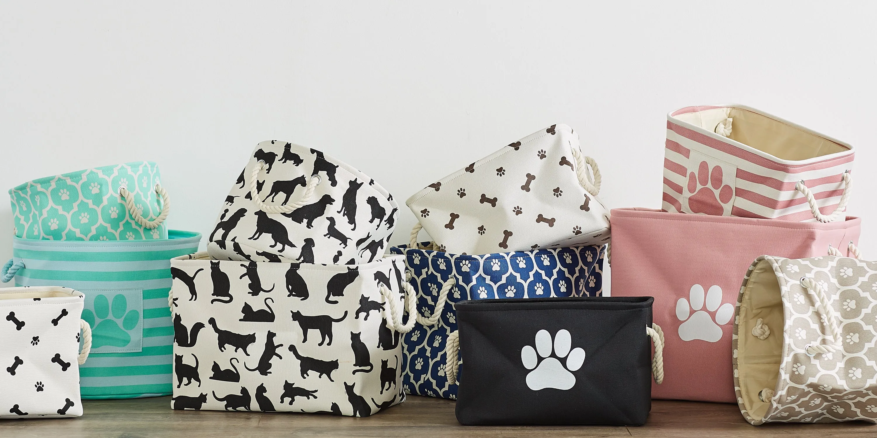 Bone Dry Collapsible Pet Storage Bin, Paw Print, Black, Small Round - 12x9"