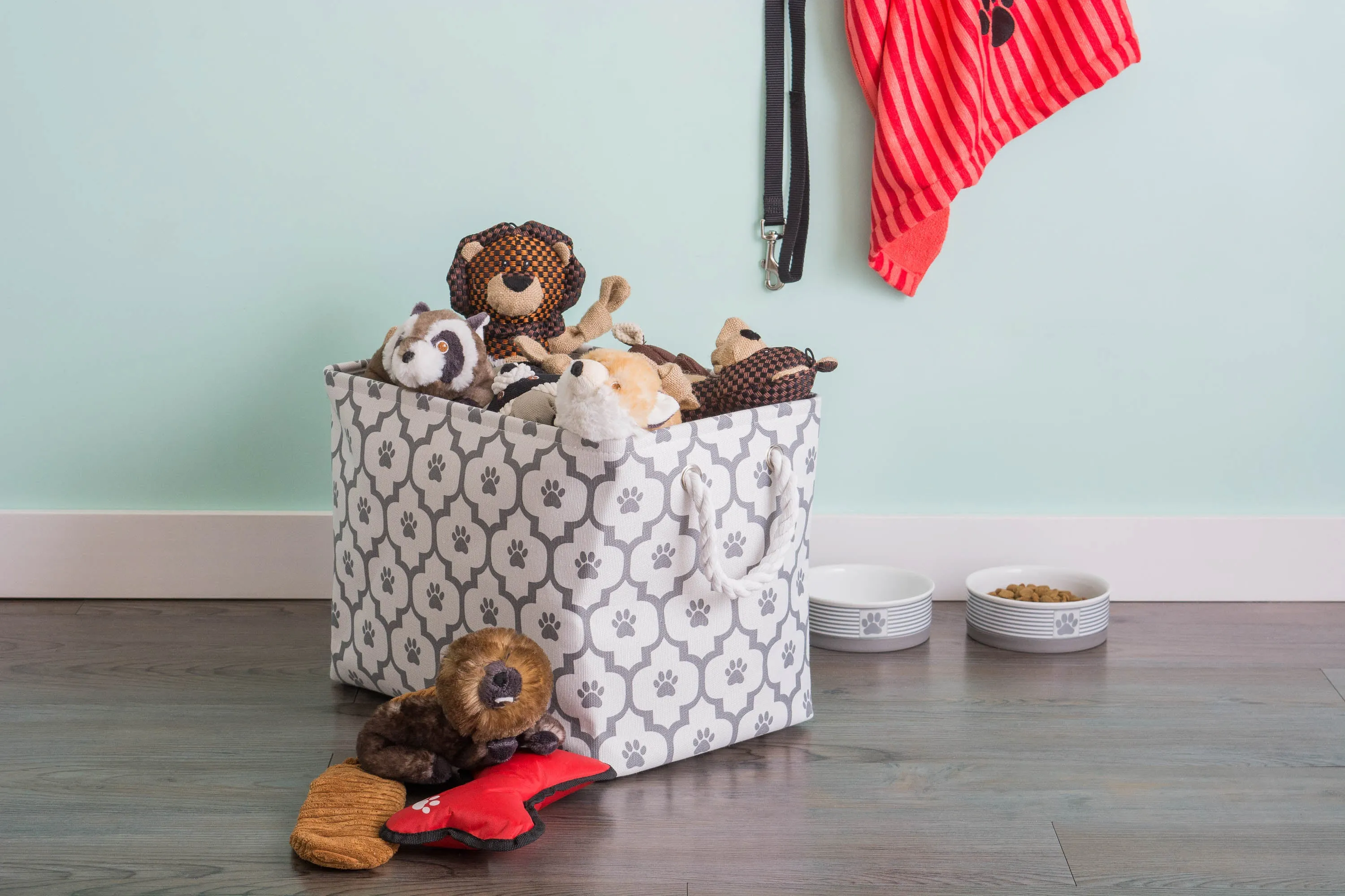 Bone Dry Pet Storage Bin, Lattice Paw Print, White/Gray, Small  - 14Lx8x9"