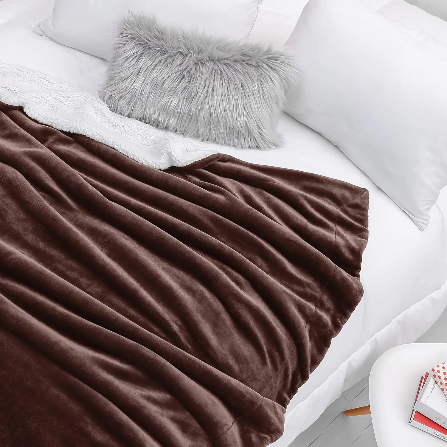 Plush Sherpa Fleece Throw Blanket Brown